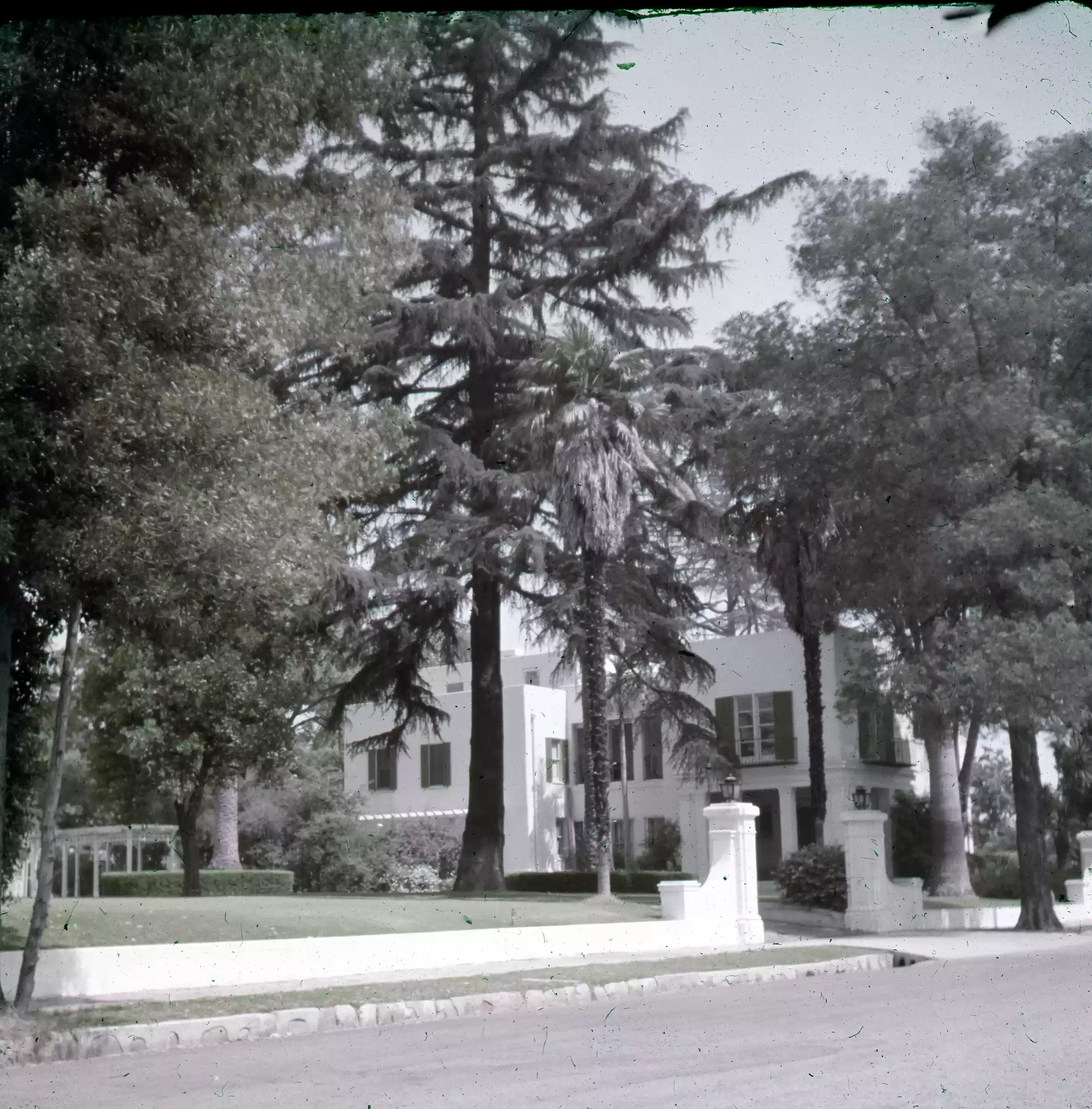 Library and Administration building , the first building HWA bought for college and church use Campus pix_0009